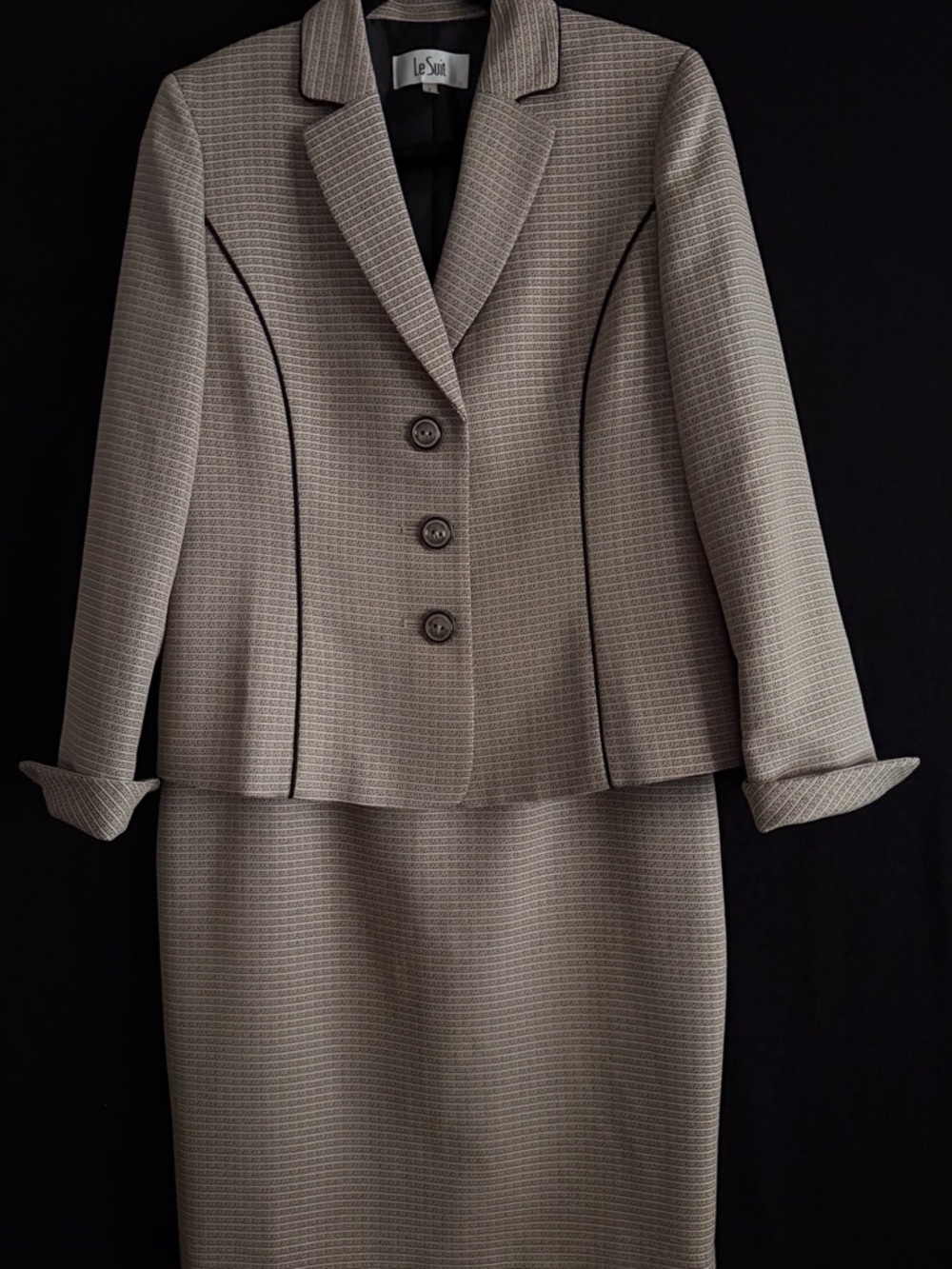 VTG Le Suit Tan & Black Trim 2pc Professional Button Up Jacket Skirt Sz 6